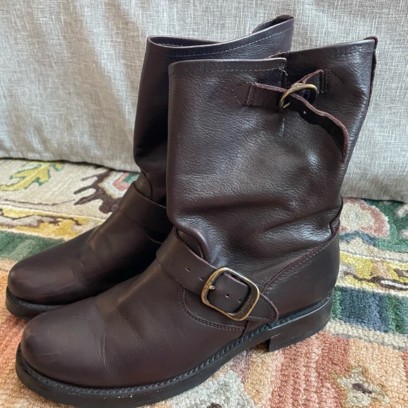 Frye Veronica Short Boots, Dark Brown - Picture 3 of 4